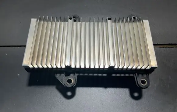 BMW 7 E65 E66 Power management control unit 6957026 8ES00827017 552900