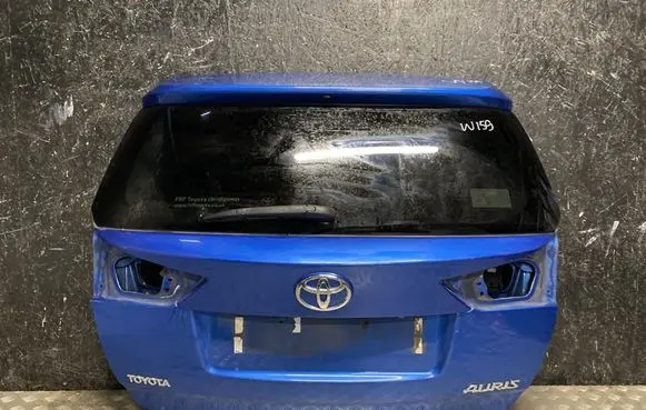 Toyota Auris E180 Tailgate/trunk/boot lid 