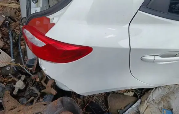 Mazda 2 Fender 