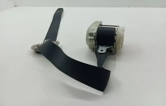 Toyota Corolla Verso AR10 Front seatbelt L153004 060522