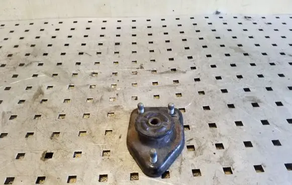 BMW X3 E83 Front shock absorber mounting bracket 