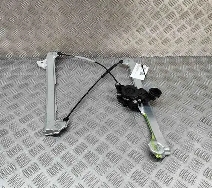 Mazda CX-30 Front door electric window regulator BCJH5958X DFR559590C