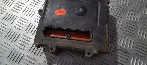 Chrysler Voyager Engine control unit/module 04686465aa p04686465aa