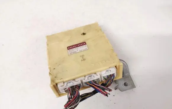 Toyota Avensis Verso Other control units/modules 8865044210 88650-44210