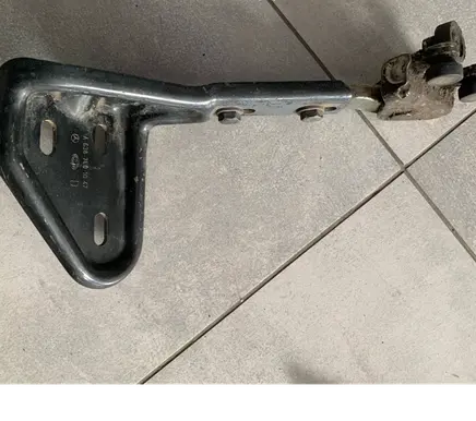 Mercedes-Benz Vito Viano W638 Sliding door upper roller guide/hinge A6387601047