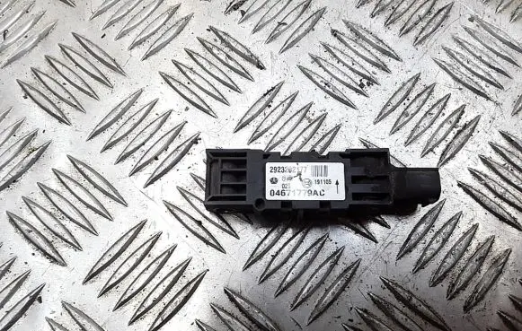 Jeep Grand Cherokee (WK) Fuel cut-off switch 04671779ac