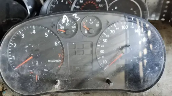 Audi A3 S3 8L Speedometer (instrument cluster) 8L0919860E 008AA17870 W5030058