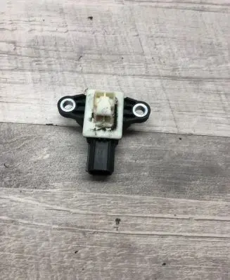 KIA Sorento Airbag deployment crash/impact sensor 0S0830460 010Z8090 007901095
