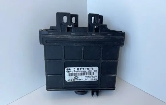 Volkswagen Golf IV Gearbox control unit/module 01M927733FA 5DG00792107