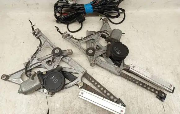 Mercedes-Benz 190 W201 Front door window regulator with motor 0018209742 0018209842 2015407635