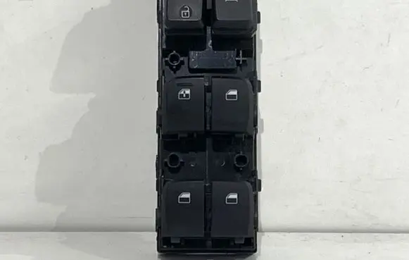 Hyundai Kona I Electric window control switch 93570-J9150