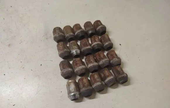 Chrysler Town u0026 Country V Nuts/bolts 