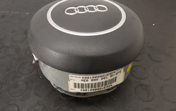 Audi A8 S8 D3 4E Steering wheel airbag 4E0880201BH