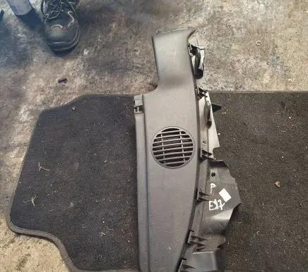 BMW 1 E81 E87 Other trunk/boot trim element 7119502 17365810