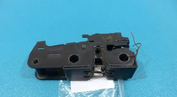 Seat Leon (1P) Engine bonnet/hood lock/catch 1P0823509C IMPRK811419