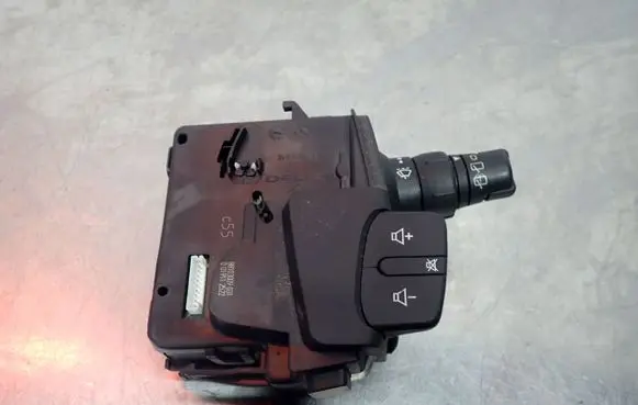 Renault Clio III Wiper control stalk 88103009