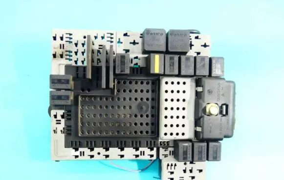 Volvo S60 Fuse box set 0283166 IMPRK1078183