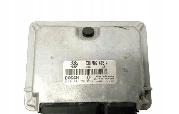 Volkswagen PASSAT B5 Engine control unit/module 038906018P