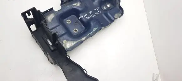 Chevrolet Captiva Battery tray 