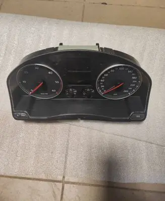Volkswagen Golf V Speedometer (instrument cluster) 1K0920862B