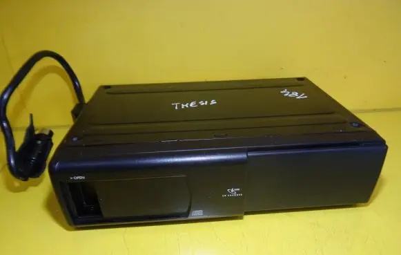 Lancia Thesis CD/DVD changer 5WK78179