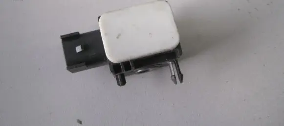 Hyundai Santa Fe Airbag deployment crash/impact sensor 959202B000