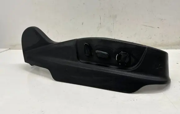 Skoda Octavia Mk3 (5E) Front door seat control surround trim 5E0881318F 4G0959748A 5G0959777A