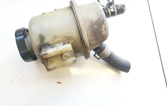 Nissan Quest Power steering fluid tank/reservoir 9978