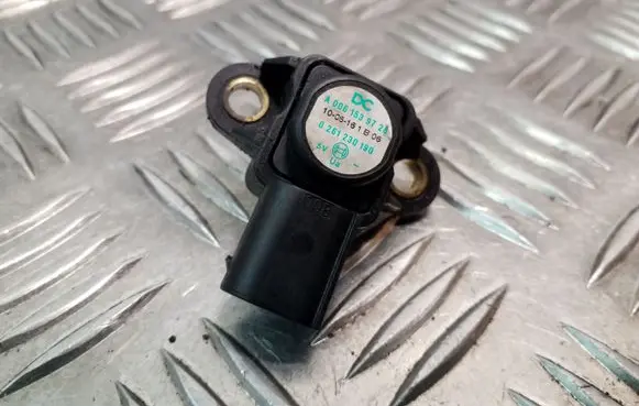 Mercedes-Benz E W212 Air pressure sensor A0061539728 0261230190