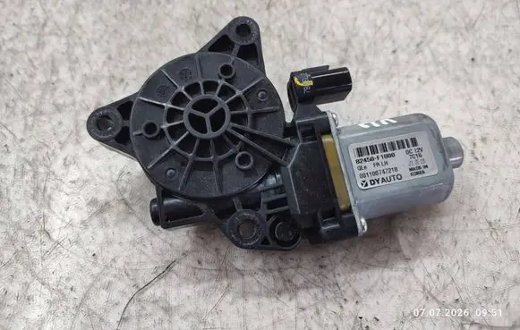 KIA Sportage Front door window regulator motor 82450F1000