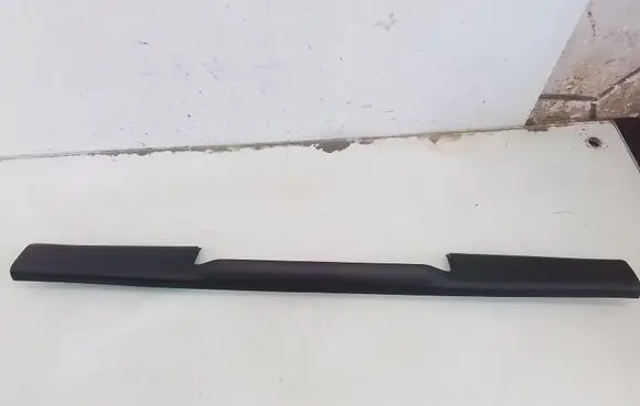 BMW 3 E36 Tailgate/trunk upper cover trim 8190416