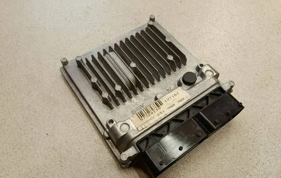 Mercedes-Benz A W176 Engine control unit/module A6519007003 A6519014402 28553006A77145FY