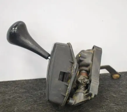 Mercedes-Benz SLC C107 Gear shifter/selector