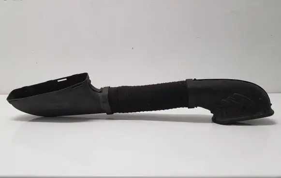 Mercedes-Benz CLA C117 X117 W117 Air intake duct part A6510900000 A0005840526