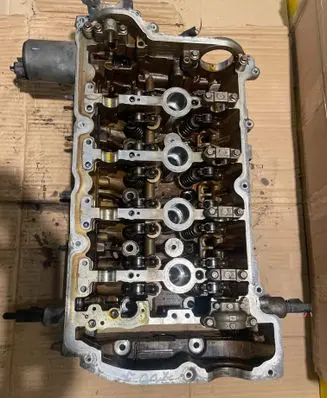 Citroen C3 Picasso Engine head V753354980