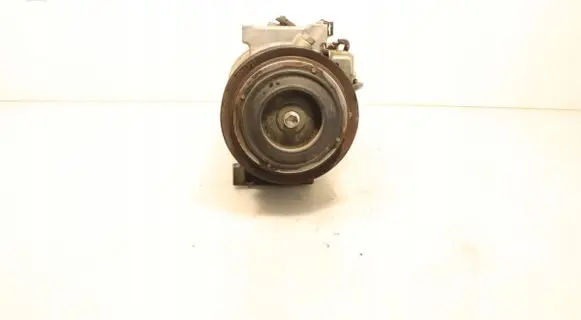 Renault Megane III Air conditioning (A/C) compressor (pump) 926005211R