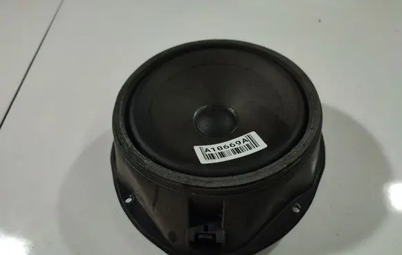 Ford Focus Front door speaker 3M5T18808AE