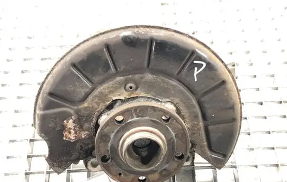Volkswagen PASSAT B6 Front wheel hub spindle knuckle