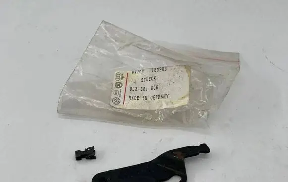 Audi A3 S3 8L Seat wiring loom 8L3881606