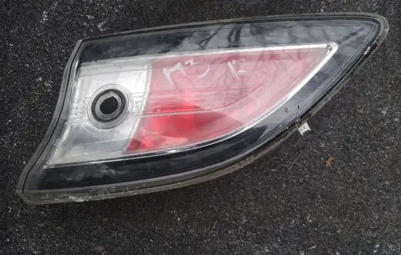 Mazda 3 II Tailgate rear/tail lights BBN7513F0
