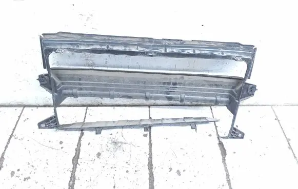 Radiator trim