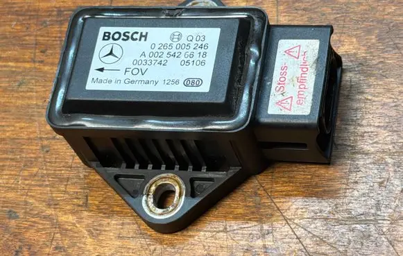 Mercedes-Benz S W220 ESP acceleration yaw rate sensor 0265005246 0033742 A0025426618
