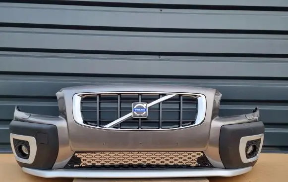 Volvo XC70 Front bumper 30678678