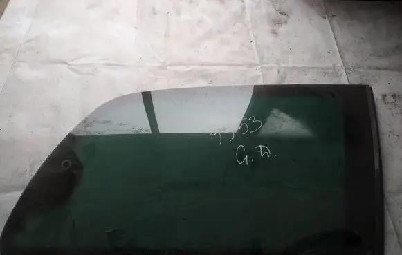 Volkswagen Sharan Rear side window as3