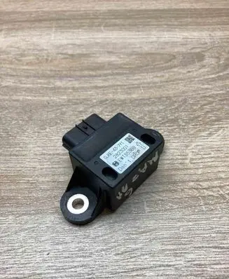Mazda 6 ESP acceleration yaw rate sensor GJ6E437Y1 2823001