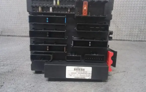 Opel Vectra C Tow bar trailer control unit/module 09228740 13125485