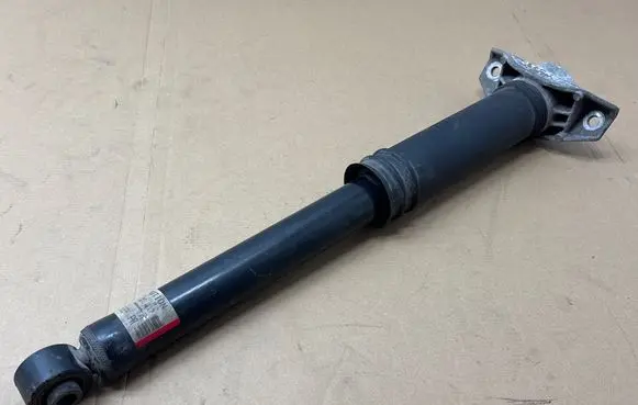 Nissan Qashqai J12 Rear shock absorber/damper 562106UA1B 21906A 1A101942
