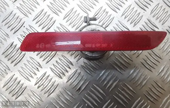 Honda CR-V Rear tail light reflector E110701