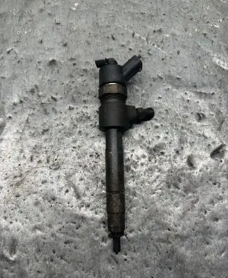 Opel Zafira B Fuel injector 0445110165