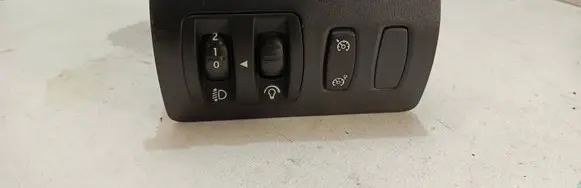 Renault Clio III Headlight level height control switch 8200407756